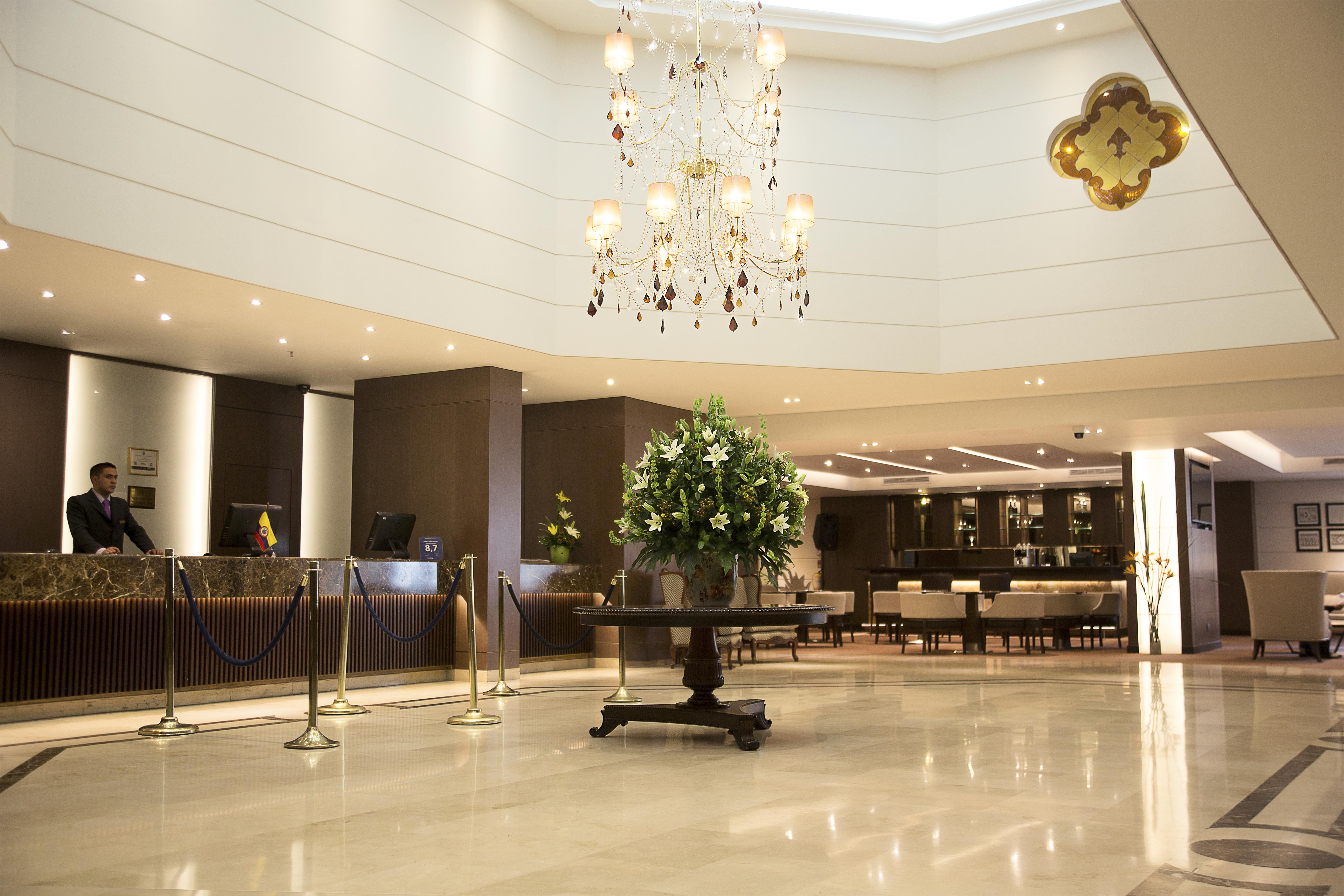 Hotel Dann Carlton Bogotá Zewnętrze zdjęcie The lobby of the hotel