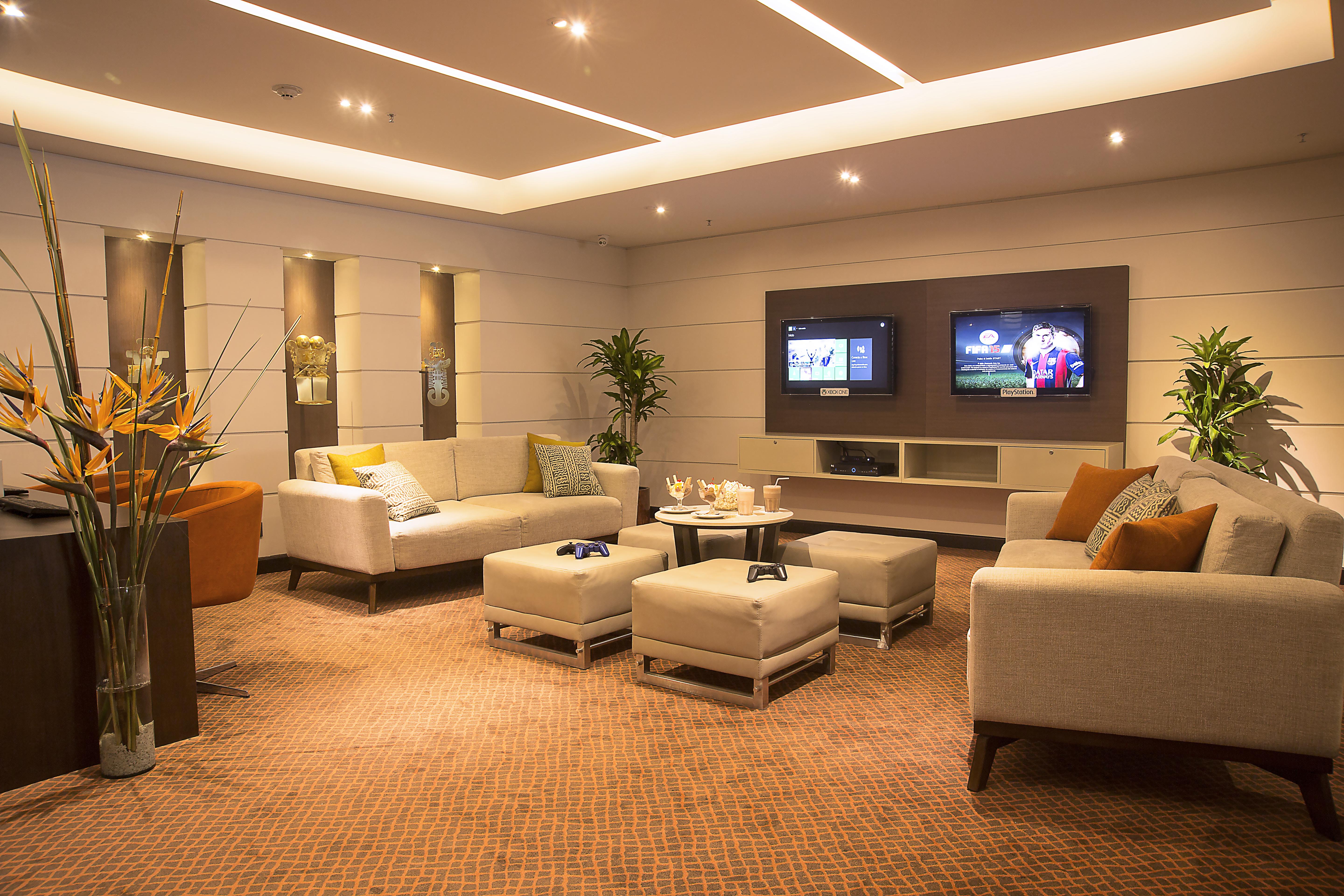 Hotel Dann Carlton Bogotá Zewnętrze zdjęcie The lounge at the airport