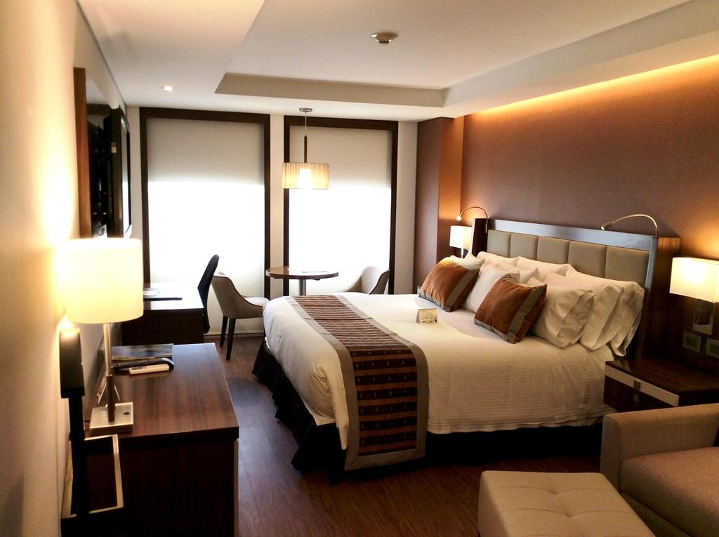 Hotel Dann Carlton Bogotá Zewnętrze zdjęcie A room at the hotel